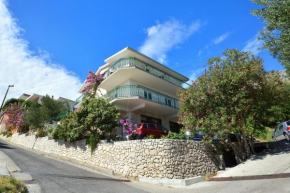 Гостиница Apartments by the sea Suhi Potok, Omis - 11401  Есенице